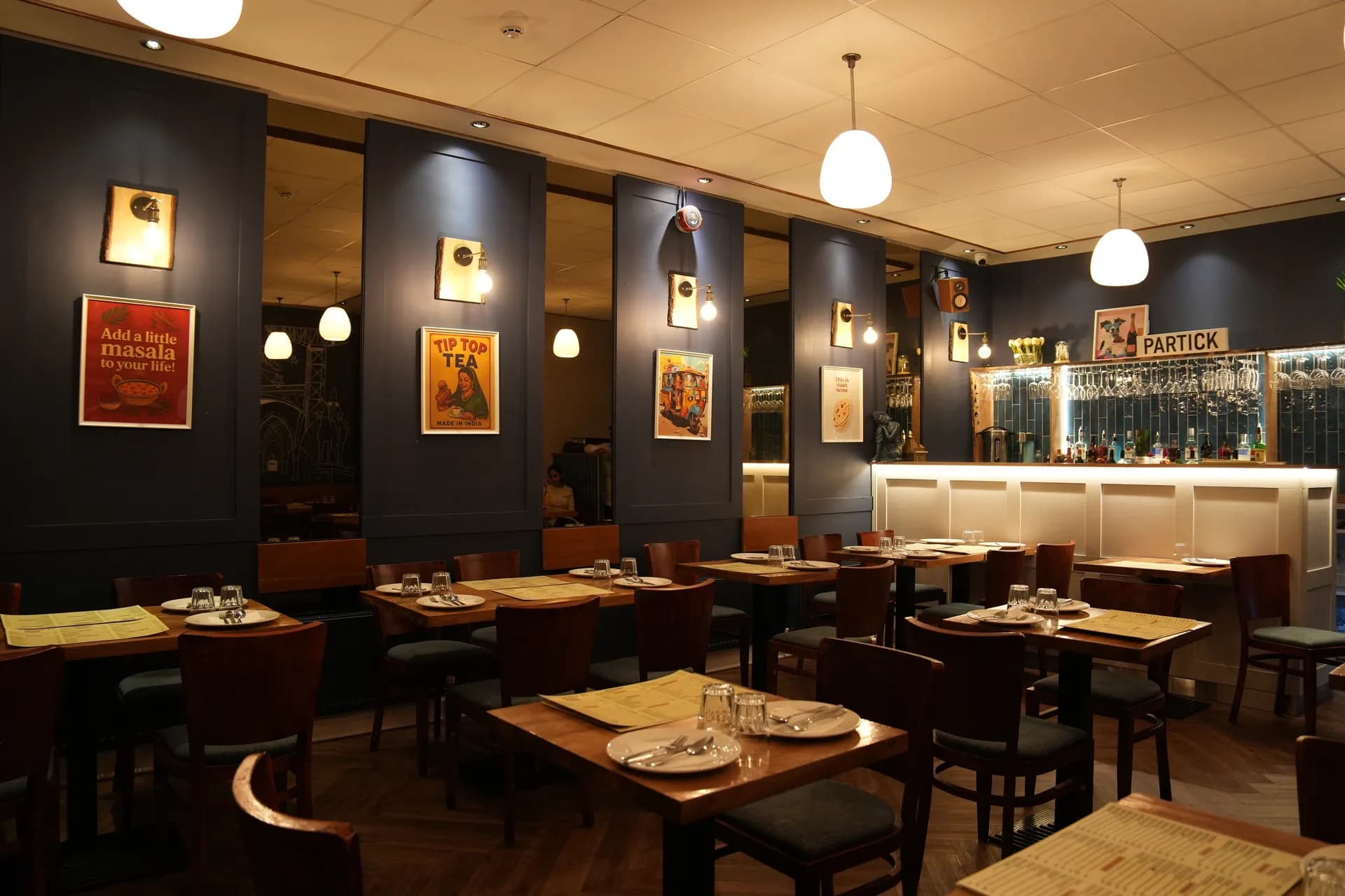 Curry-Fi Restaurant Interior